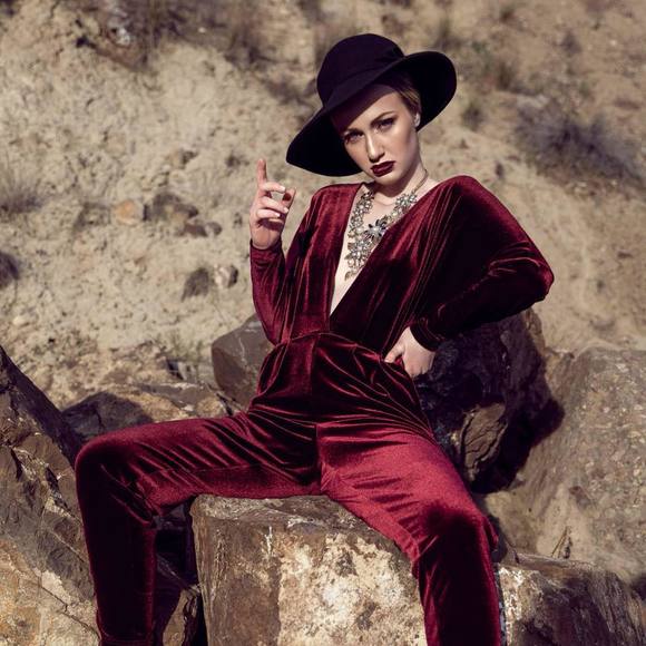 Meet your Posher, Taylor - Picture 1 of 1